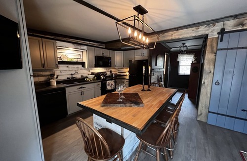 Town of Jerusalem Apartment | Finger Lakes Vacation Suite