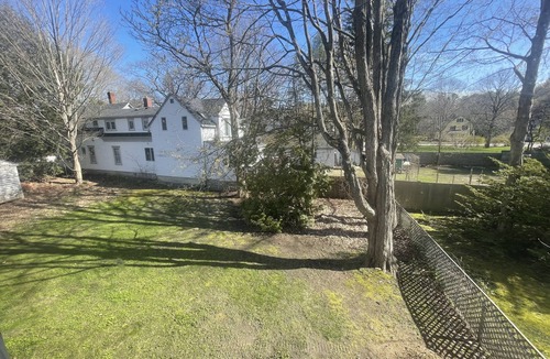 Brunswick Apartment | First Floor Little Cozy Studio with King Size Bed Downtown
