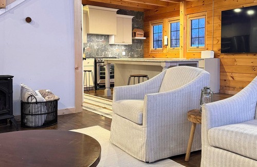 Pittsburg Cabin | First Lake Lodge! Trails, Fishing, Boating & Unforgettable 1st Conn Lake Views