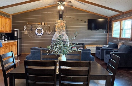 Cleora Cabin | Firstmate Hideaway is the perfect retreat