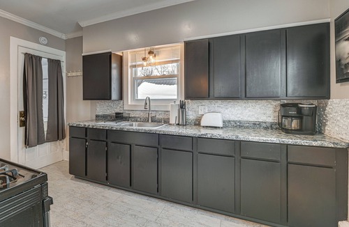 Seneca Falls House | Fish, Sip & Explore! Home < 1 Mi to Cayuga Lake