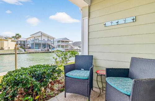 Rockport Apartment | Fishing Hole at Kontiki KC118