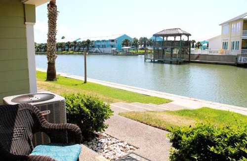 Rockport Apartment | Fishing Hole at Kontiki KC118