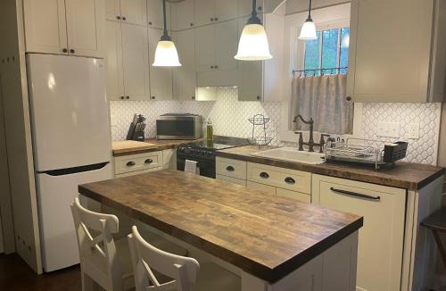 DuBois House | Forest Cottage With 2 Bedrooms Plus Loft Bedroom In DuBois