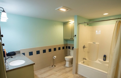 Saint David Cabin | Four-Bedroom LakeFront Unit on Long Lake!