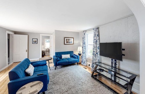Castine House | Friendly home with our separate condos & free WiFi in the heart of downtown