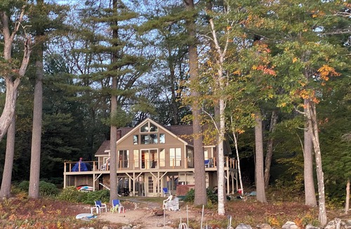 Center Lovell House | Frontlake dream House 2 boat dock, hot tub, on Kezar Lake
