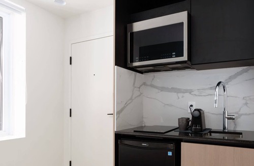 Gay Village Apartment | Fully-equipped studio in downtown