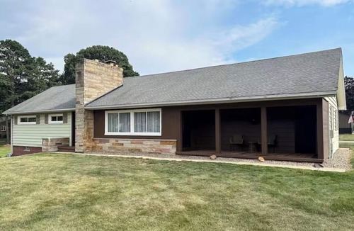 Canton House | Fully furnished 3-bedroom house, newly updated