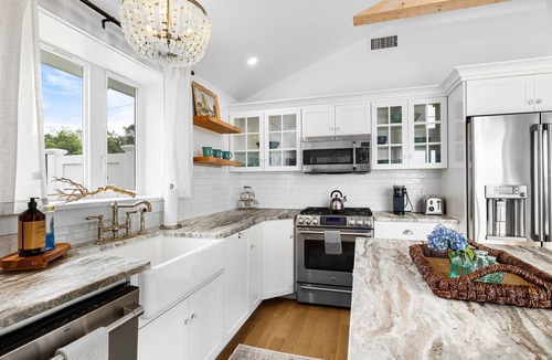 Narragansett Cottage | Fully renovated waterfront cottage on Great Island with hot tub.