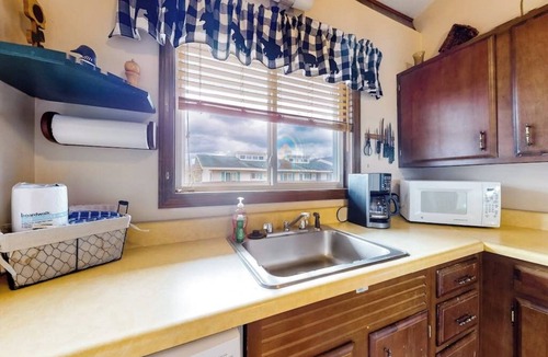 Greenville Junction House | Fun-Filled Lakehouse w/Private Balcony, Free WiFi, Private W/D - Steps to Beach
