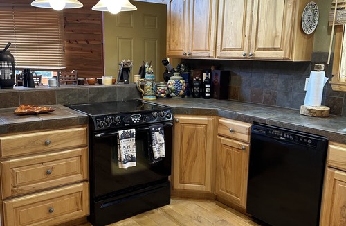 Meadow View Heights House | Fun for the kids and GREAT Kitchen