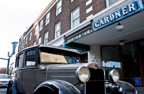 Downtown El Paso Hotel | Gardner Hotel & Hostel
