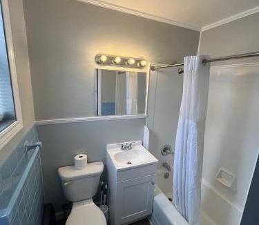 Fort Kent Mills Hotel | Gateway Motel USA