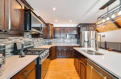 Gloversville House | Gateway to Adventure! Brand-New Gloversville Home