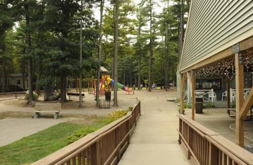 Rochester Resort | Gateway to Cape Cod ADA Accessible Cottage 6
