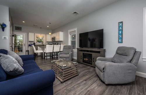 Arundel Cottage | Gem on the Preserve, 15 mins to beaches, 2 heated Pools, Clubhouse, Fitness room