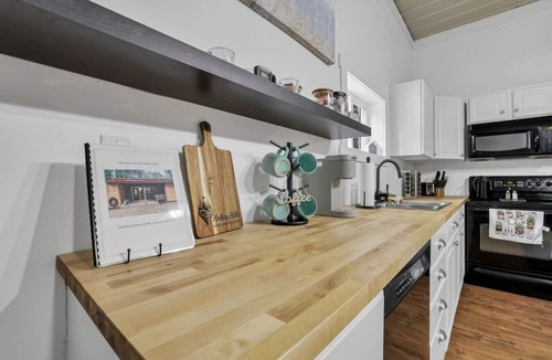 Lancaster Cabin | Gentle Breeze Cabins: The Silver Birch