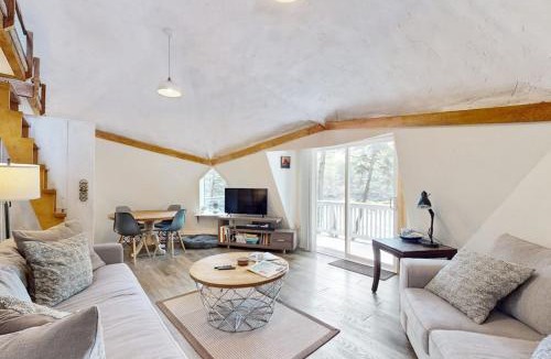 Boothbay House | Geodesic Dome w/Riverfront Deck, Lovely Views, & High-Speed WiFi - Dogs Welcome