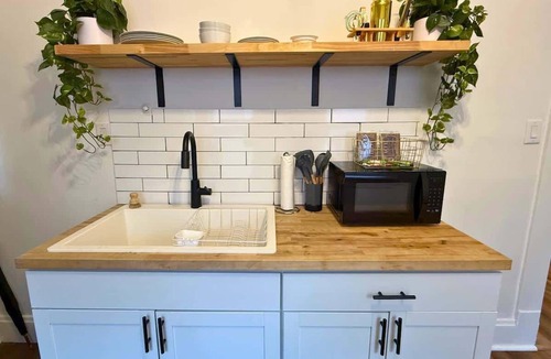 German Village House | German Village & Downtown | Steps to High Street | Free Parking | 5,800 Reviews