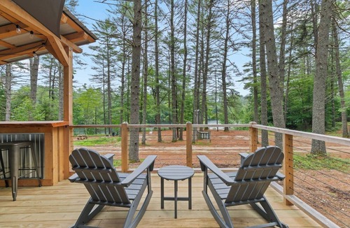 Oxford Cabin | Glamping A-Frame Cabin with Cold Plunge + Hot Tub