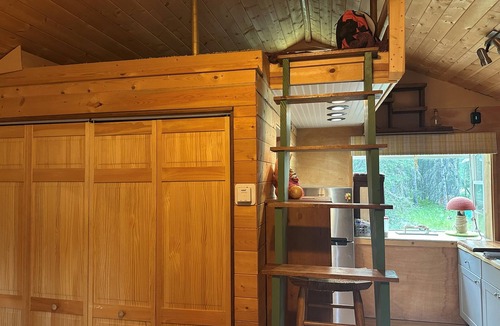 Kalifornsky Cabin | Glamping Alaska Style - 5 Minutes to Kasilof Beach