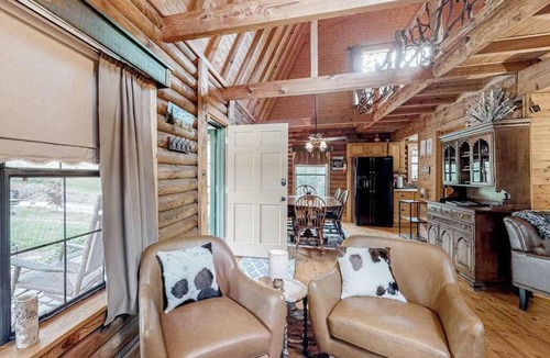 Tiger Cabin | Glassy Mountain Getaway