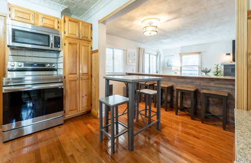 Glens Falls House | Glens Falls Boutique Stay, near skiing, Lake George, Saratoga, Pool!