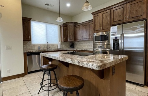 Washington Villa | Golden golf course views & pools