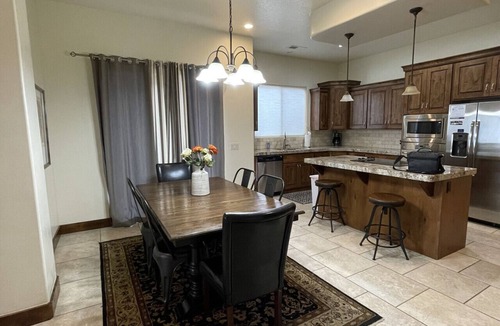 Washington Villa | Golden golf course views & pools