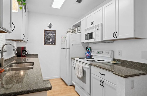 Rockport Condo | Golden Gull by Miss Kitty’s
