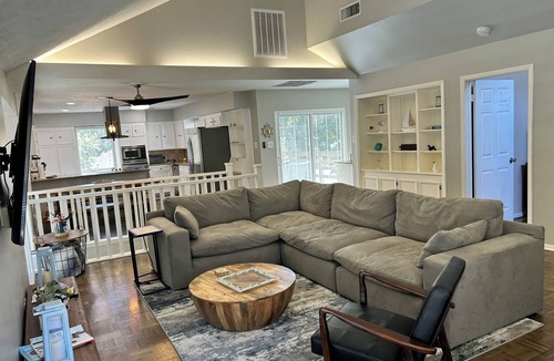 April Sound House | Golf Course Views + Treehouse Vibes