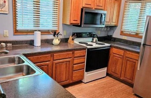Skyland Cabin | Golf Fans Welcome! Private Cabin Near Asheville's PGA Event