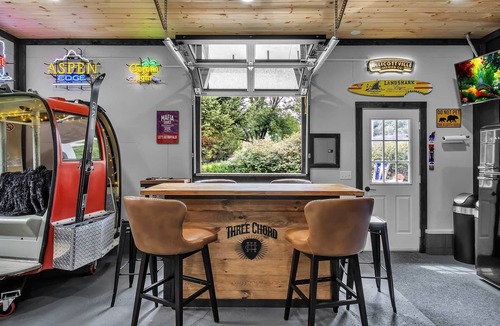 Ellicottville House | Gondola House | Hot tub, Arcade, Walkable Getaway, Fun Central! Game Room, Hot Tub, Steps to Village.