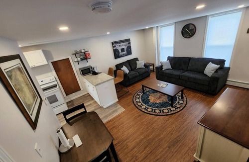 Tonawanda Apartment | Gorgeous 1 bedroom apt, 20 minutes to the Niagara Falls!