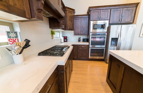 Bear Hollow Village House | Gorgeous Mountain Home! Sleeps 28! Private, Beautiful, Spacious