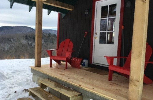 North River Cabin | Gorgeous Mountain Top Cabin with Beautiful Views