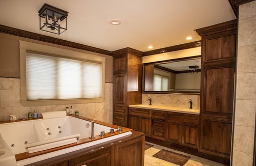 Saint David Cabin | Gorgeous Secluded Lakefront Property
