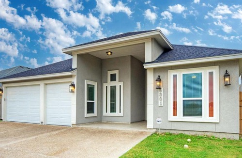 South Side House | Graford by AvantStay