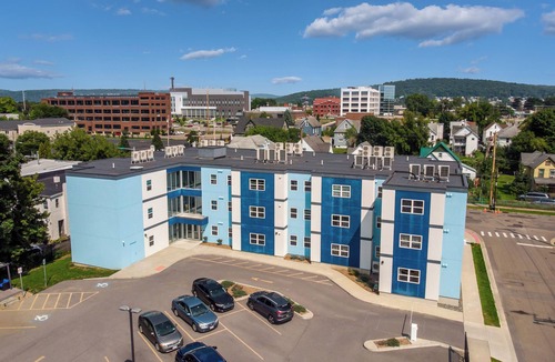 Johnson City House | Grand Monarch! Luxury Boutique Living! Best for Extended Stays!