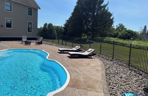Gloversville House | Great 5-bedroom estate with inground pool, ten acres at the base of Adirondacks