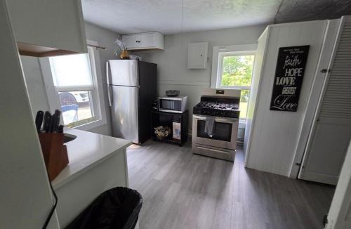 Woodmere House | Great little house in Woodmere/Beachwood, Orange