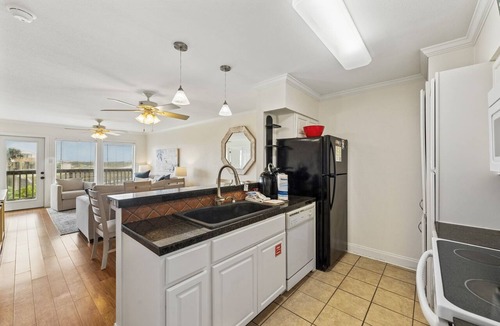Port Aransas Condo | Great views, swimming pool, boardwalk to the beach, picnic tables, play area, co