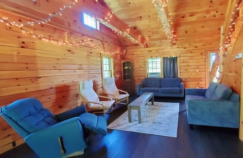 Owego Cabin | Greenwood At Entangled Acres - Log Cabin wWiFi on 16 Acre Animal Sanctuary
