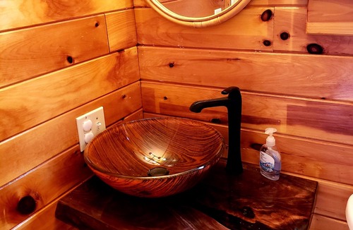 Town of Jerusalem Cabin | Grey's Getaway Cabin, Serene Finger Lake area, wine country ! Dog friendly!