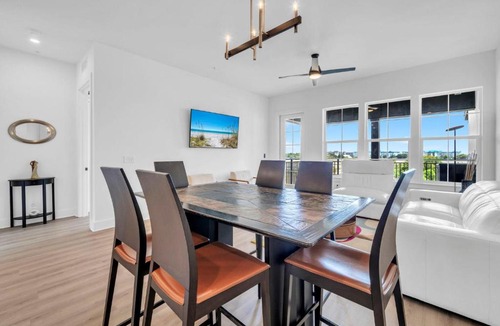 Coffeyville House | Grove Dogwood 342