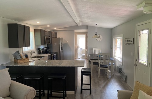 Montour Falls House | Guesthouse at the Woodlands