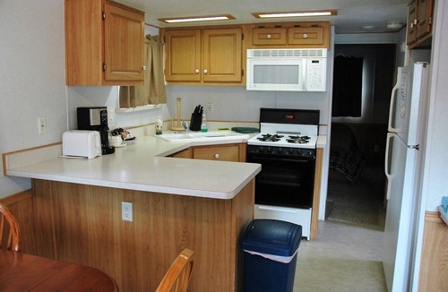Cooper Landing Cabin | Gwin's Lodge Spruce Chalet #6