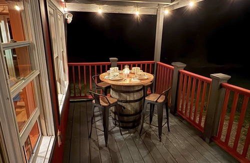 Moro Cabin | Halls Corner Lodge - Peaceful Woodland Escape