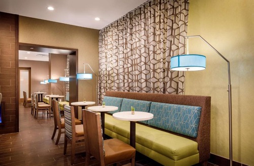 Paramus Hotel | Hampton Inn By Hilton Paramus